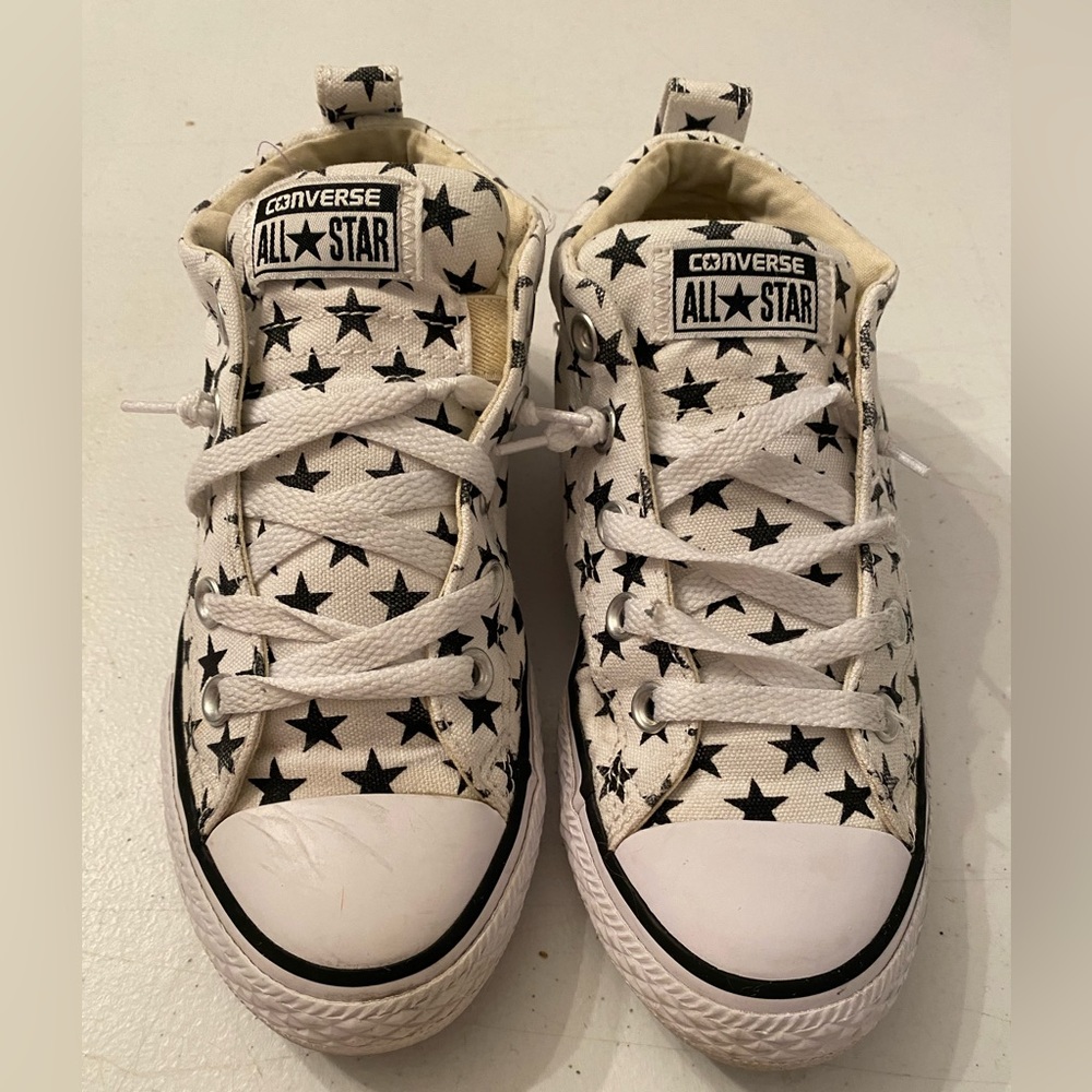 CONVERSE Chuck Taylor Mid
